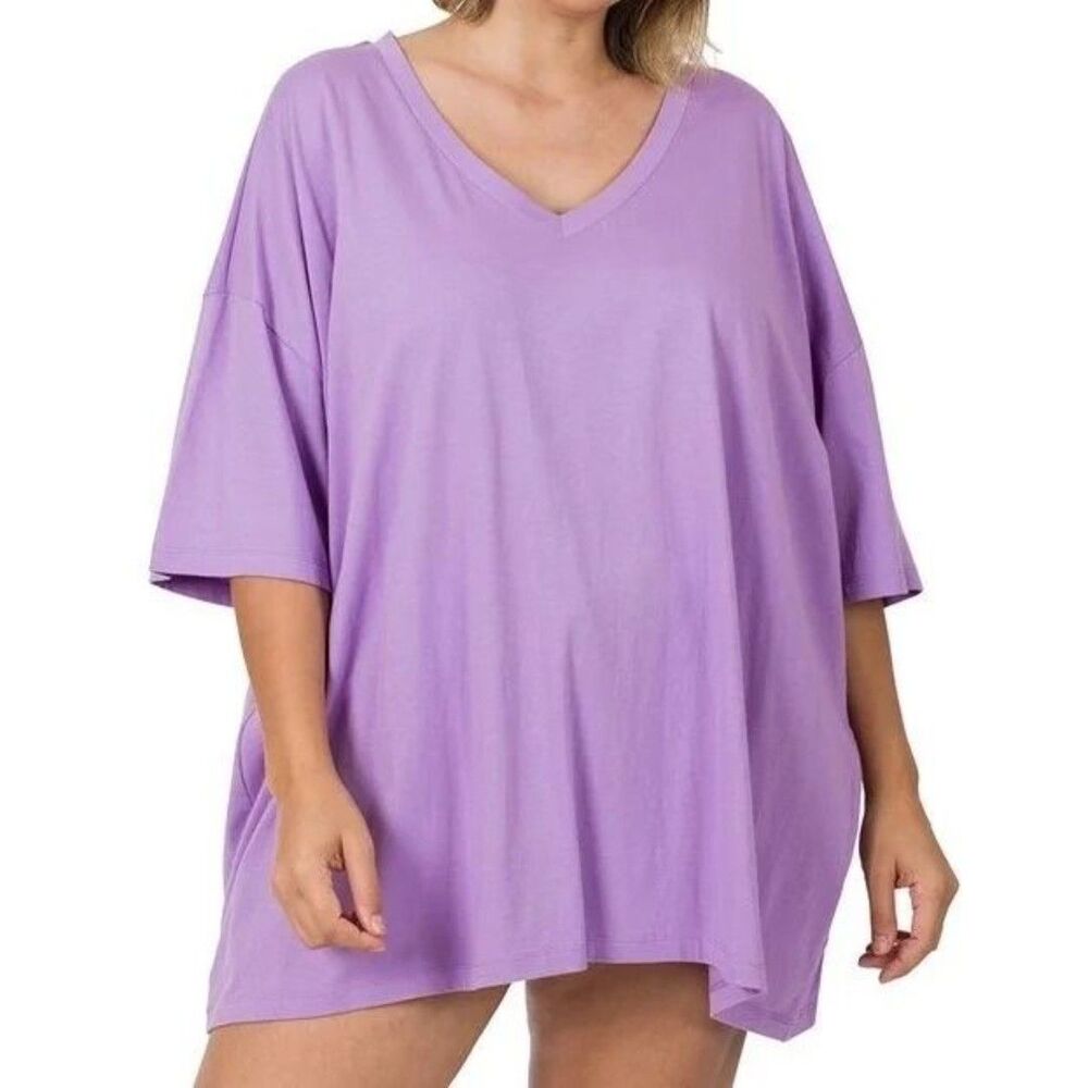 OVERSIZED V-NECK BOYFRIEND TEE